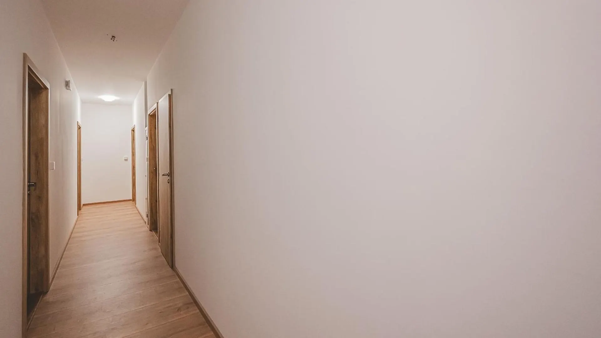 Flat Near Prague Castle Stylish & Prime Location 2 Apartment